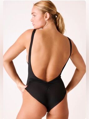 Londre The Minimalist one piece swimsuit in black size M